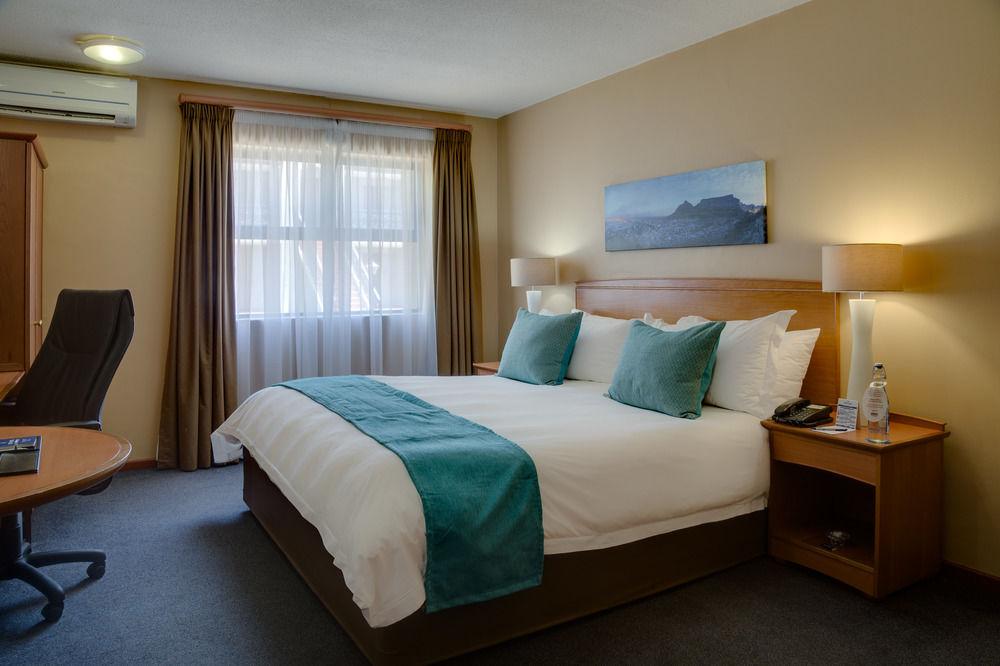 Protea By Marriott Cape Town Tyger Valley Hotel 3*