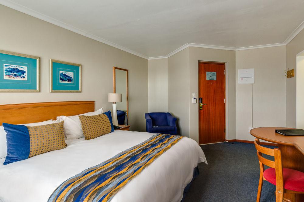 Hotel Protea By Marriott Cape Town Tyger Valley 3*