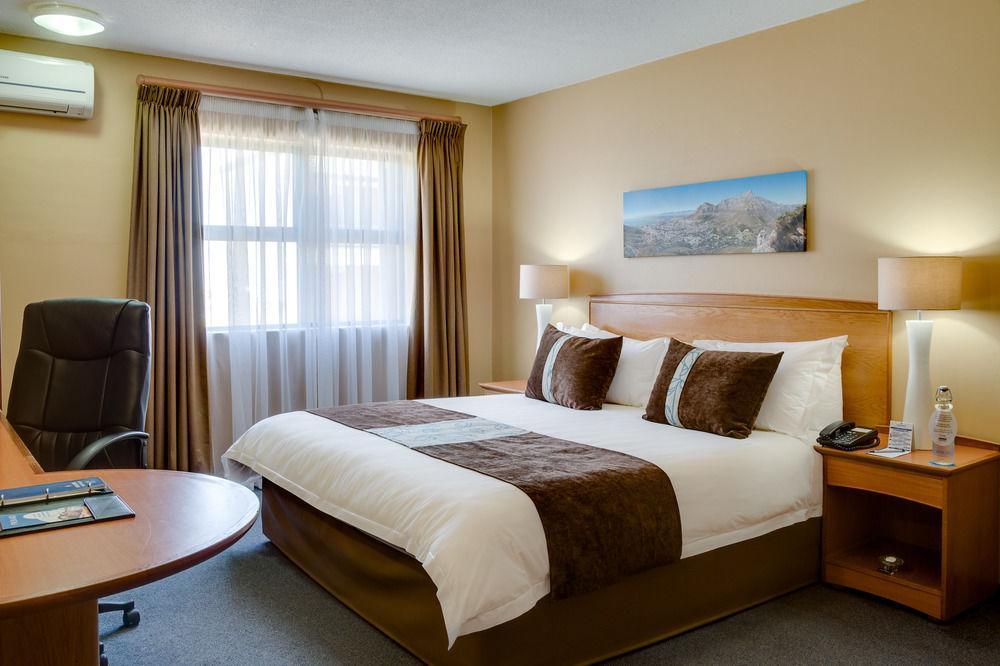 Hotel Protea By Marriott Cape Town Tyger Valley 3*